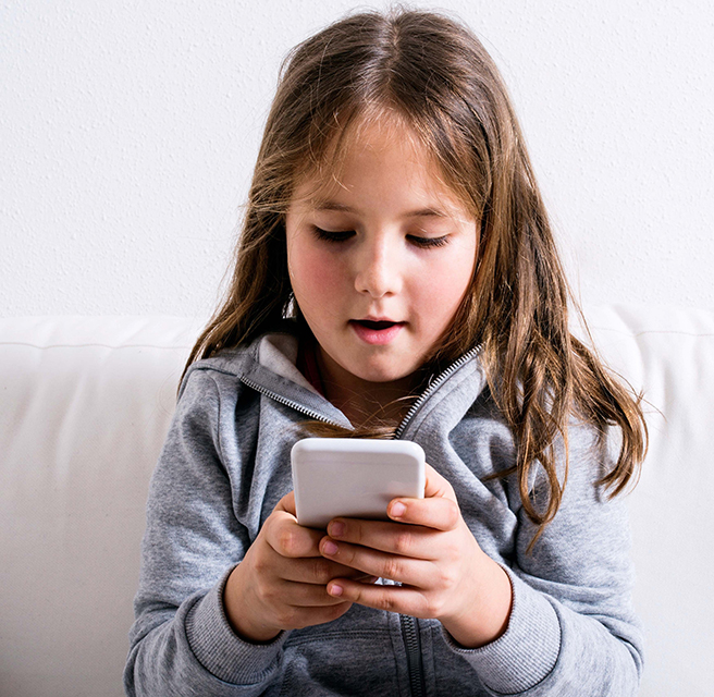 is-your-child-addicted-to-screens-here-s-how-to-manage